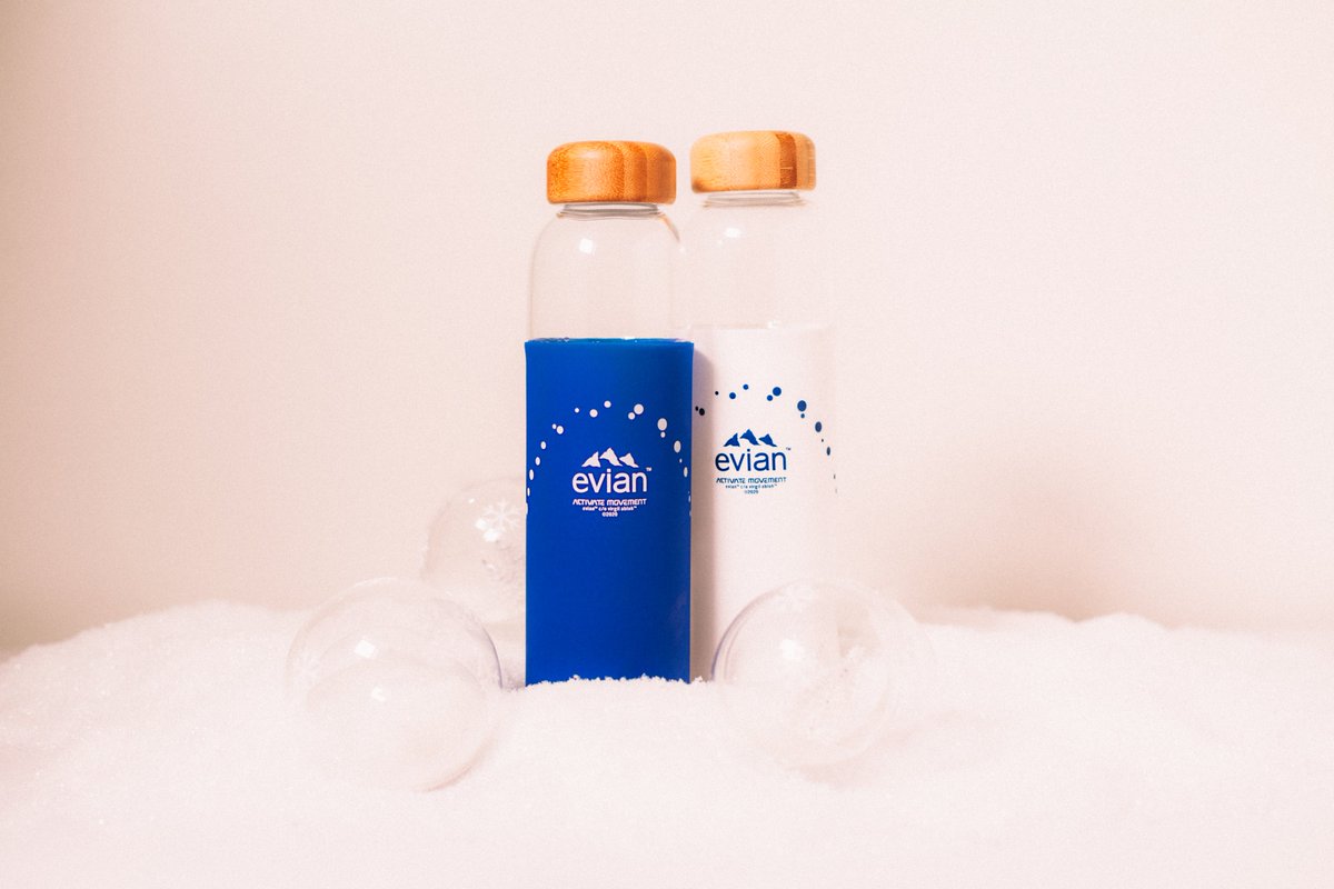 evianFrance's tweet photo. Pour un #dryjanuary lucide et hydraté, rétablissons une bonne fois pour toute la vérité: 
🔃pour la gourde bleue🔵
❤️pour la gourde blanche⚪️
Tirage au sort lundi 11/01/21 pour gagner votre préférée! 
#restezhydraté #evian https://t.co/aC9HYsOh5Y
