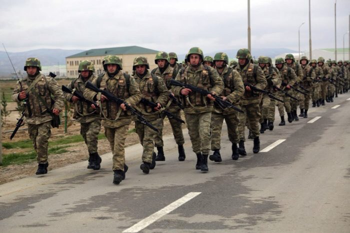 KratosGhostOf's tweet photo. 🇦🇿 Yayılan məlumatlara əsasən sabahdan etibarən 1997-98-ci il çağırışçılar da ordu sıralarından tərxis ediləcəklər. https://t.co/YbDqLnutPc