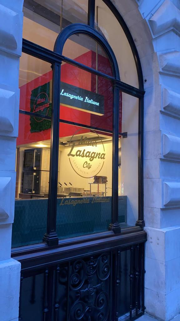 MisterLasagna's tweet photo. Ladies and Gentlemen we are proud to present you....
Mister Lasagna City, 
CITY ROY Restaurant and Bar

1/3 Royal Exchange Buildings EC3V 3LF, London

•soon will be the official opening date https://t.co/hrZqxJCyP5