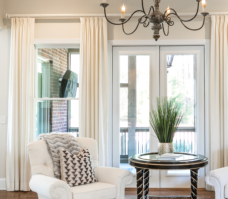 BudgetBlindsJax's tweet photo. New Year, New Window Treatments! Do your blinds look like this?  For 2021, why not start that #home #décor #project you’ve always dreamt of doing? Our #window coverings and accents are the perfect option for refreshing your space and giving it a #beautiful new look. #jacksonville https://t.co/tW9oufgLWH