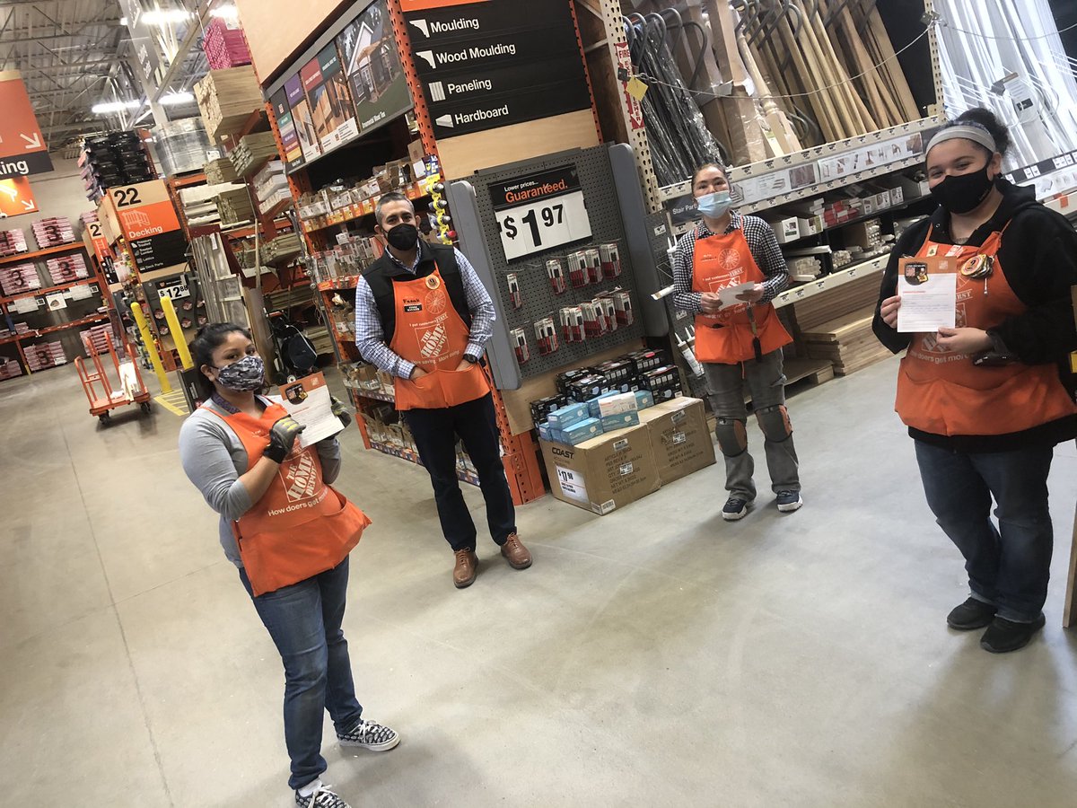 GIRL SQUAD power team ! <a href="/dontamcam/">Tammy Campbell</a> <a href="/bliczwek/">Brian Liczwek</a>  #leader #teamwork #HappyFriday