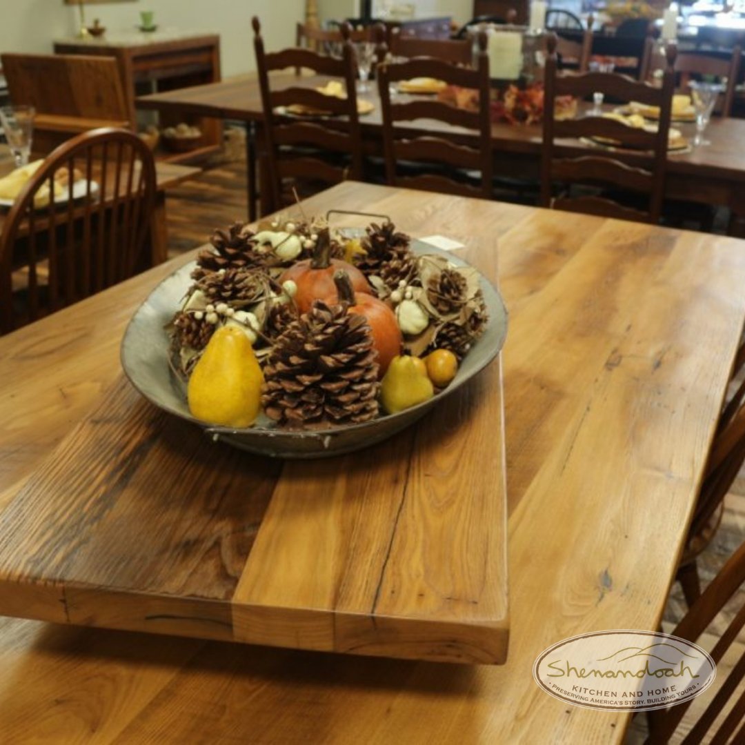 TheTableLady's tweet image. Visit our showroom and find your design inspiration. Here are some of our flooring options made from reclaimed barnwood. Contact us today at 540-215-0212 or visit bit.ly/contactdesignt…
.
#shenandoahkitchenandhome #barnwoodflooring #handcrafted #custommade #reclaimedwood