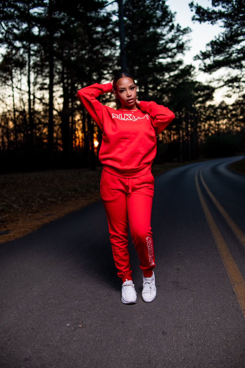 blkluvapparel's tweet photo. Itβs the Jogger Sets for me πβ€οΈ
Grab one for you and bae at https://t.co/elE2agWCGw
#blackownedclothing #blackowned #blackwomanowned #joggersets #BlackOwnedBusiness https://t.co/MBihMAZWRj