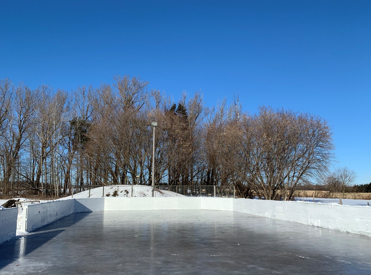 Weather permitting, the South Mountain &amp; Inkerman outdoor rinks will officially be open on Sunday Jan 10th, 2021. Our staff and volunteers will continue to work on the Hallville and Morewood outdoor rinks and will provide updates when they are officially ready for use.