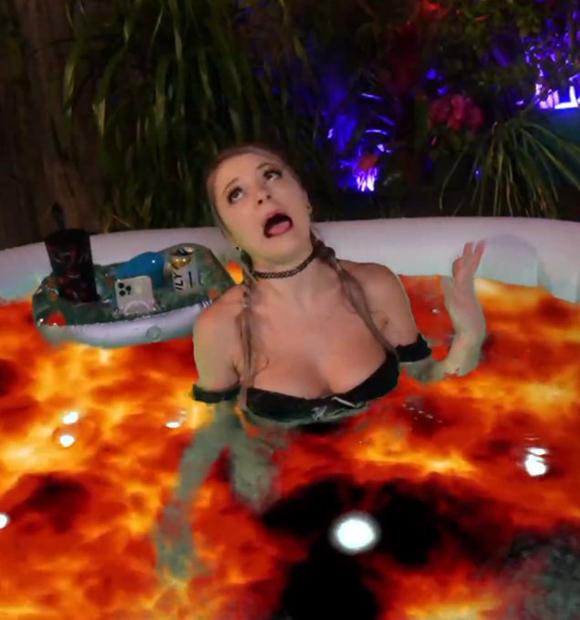 Hot tub streams at a new level 🔥 https://t.co/Tt1yTw6C0B<a href="/tag/newtiktok"class="tags"><span>#newtiktok</span></a><a href="/tag/haiphuthon"class="tags"><span>#haiphuthon</span></a>