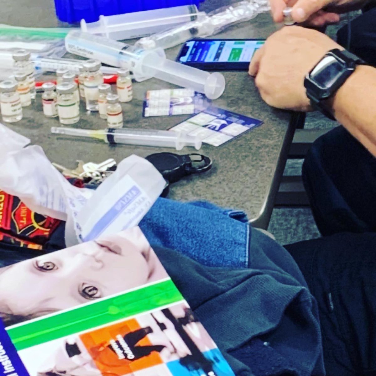 JTFoundation99's tweet photo. We’ve partnered with @HandtevyMD to help provide EMS professionals the best resources to save Broward’s children during life threatening emergencies. BSO’s 750 paramedics will begin using the @Handtevy system to treat more than 1M residents across 7 municipalities! #WhiffleBlast https://t.co/JIdSrIkUoK
