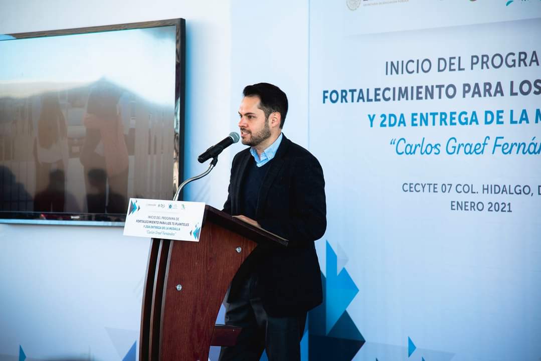 SICECyTEDD's tweet photo. Integrantes del sindicato estuvierón presentes el inicio del programa de fortalecimiento para los 71 planteles y en la entrega de la 2da medalla "Carlos Graef Fernández" que tiene a bien reconocer la trayectoria y compromiso de trabajadores de nuestro subistema.
Felicidades 🎉 https://t.co/F51JPE6Q2v