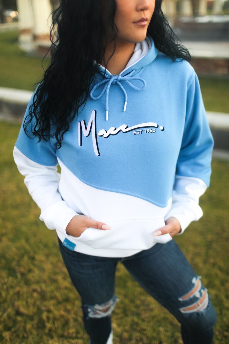 MaccClothing's tweet photo. a simple RETWEET &amp; FOLLOW can get you free MACC 2 Tone Hoodie 🎭🔥 https://t.co/fTpDvdH6Gd