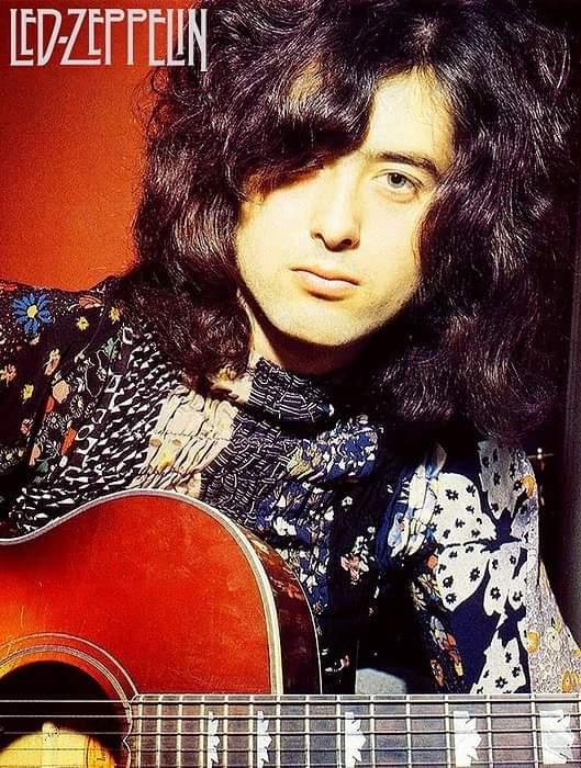 Happy birthday JIMMY PAGE!
(January 9, 1944) 