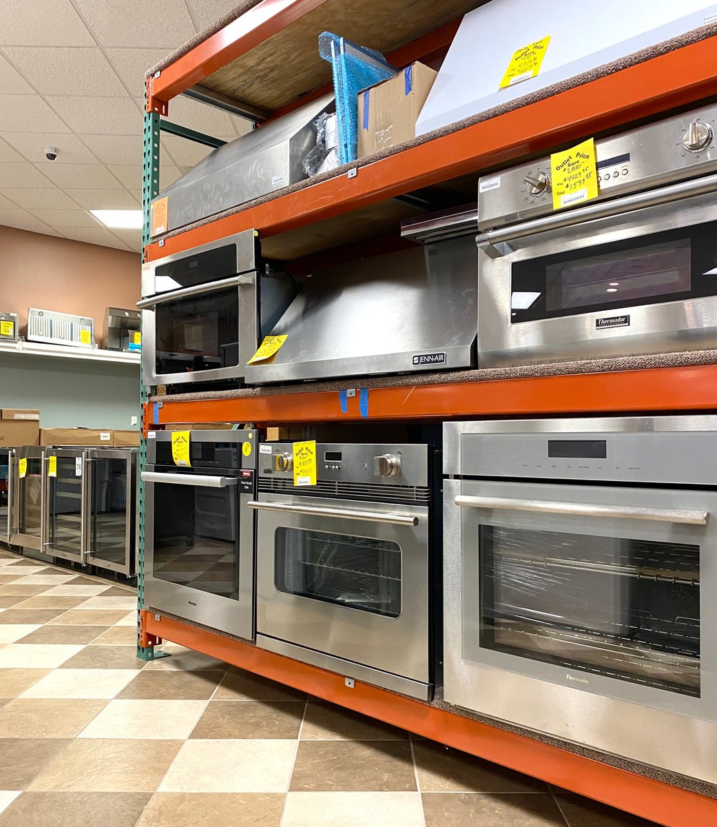 wickfordapp's tweet photo. CLEARANCE SALE - EVERYTHING MUST GO!

Tuesday, 1/12 - Saturday, 1/16
Hours &amp; Directions: https://t.co/mPKovPKbZv
PLEASE CALL CUMBERLAND WITH ANY PRODUCT &amp; PRICING QUESTIONS: (401) 725-3690 

NOTE: Items sold on a first-come, first-served basis and cannot be held over the phone. https://t.co/n9xK6QG2IU