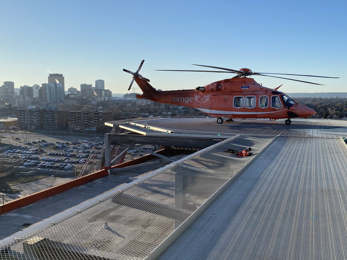 Hoverlover77's tweet photo. Beautiful day in Hamilton. ⁦@LDO_Helicopters⁩ ⁦@Ornge⁩ #airambulance #FirstResponders https://t.co/0iwmVwUg1b