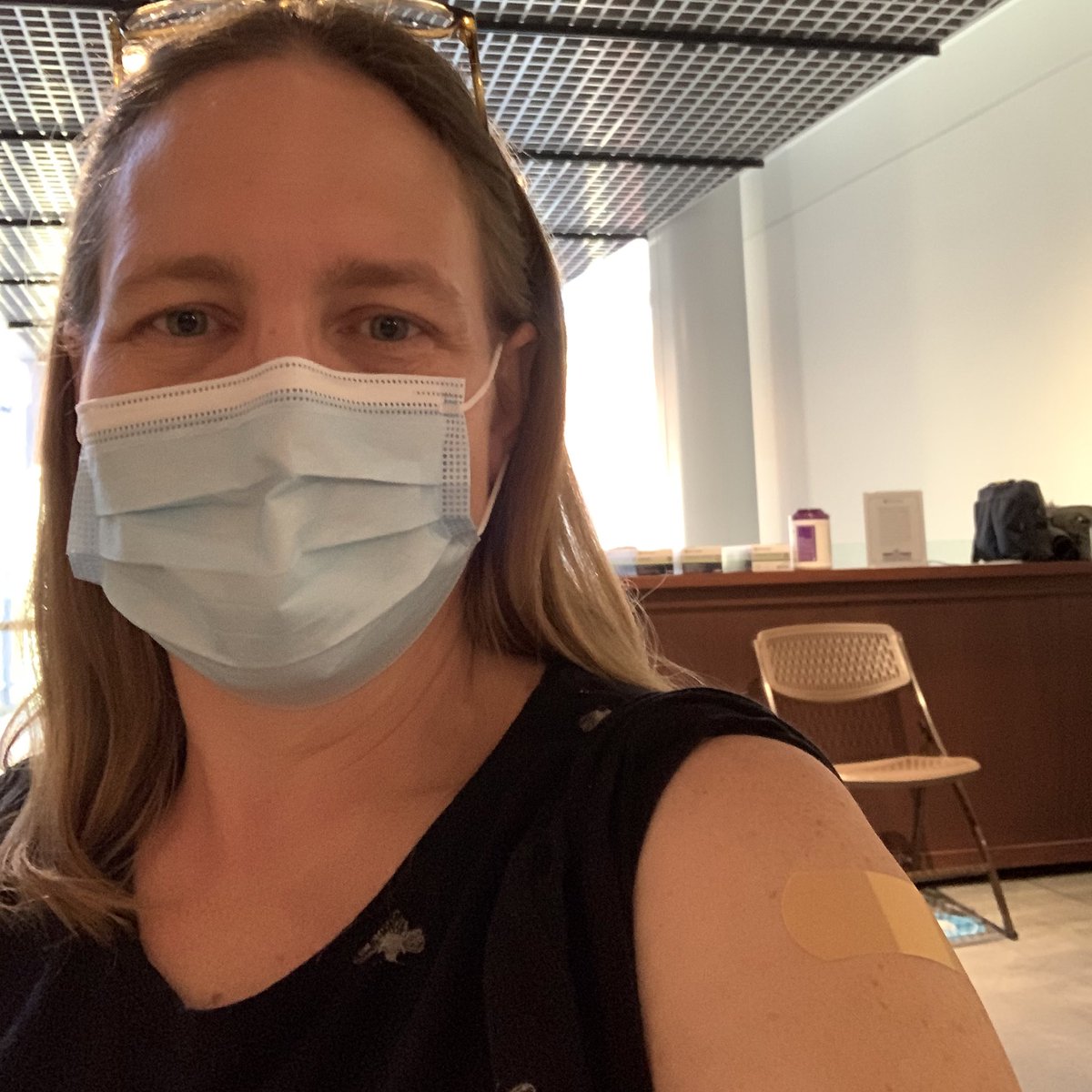 ScottVernaglia's tweet photo. So #grateful to have received the COVID vaccine—enrolled today in @MassGenBrigham study led by @ChanaSacks to see if vaccines decrease ability to spread virus to others. For now, #WearAMask #HelpScience https://t.co/WxXgtCgUzc