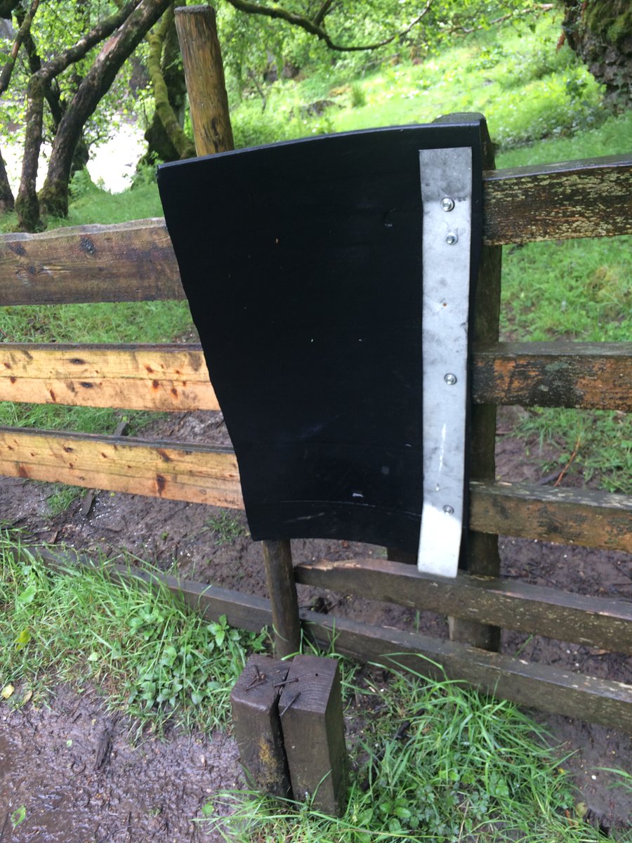TLWforCumbria's tweet photo. Perfect time for a local #WalkInWinter weekend &amp; a chance to photograph your entry to the 2020 #StileCup 

If you can't access a stile, I can help with a gift one!

(NB once gifted, I'm not responsible for any dizzy spells, obsession, conniptions or discombobulation they cause). https://t.co/SlhxYMnXwP