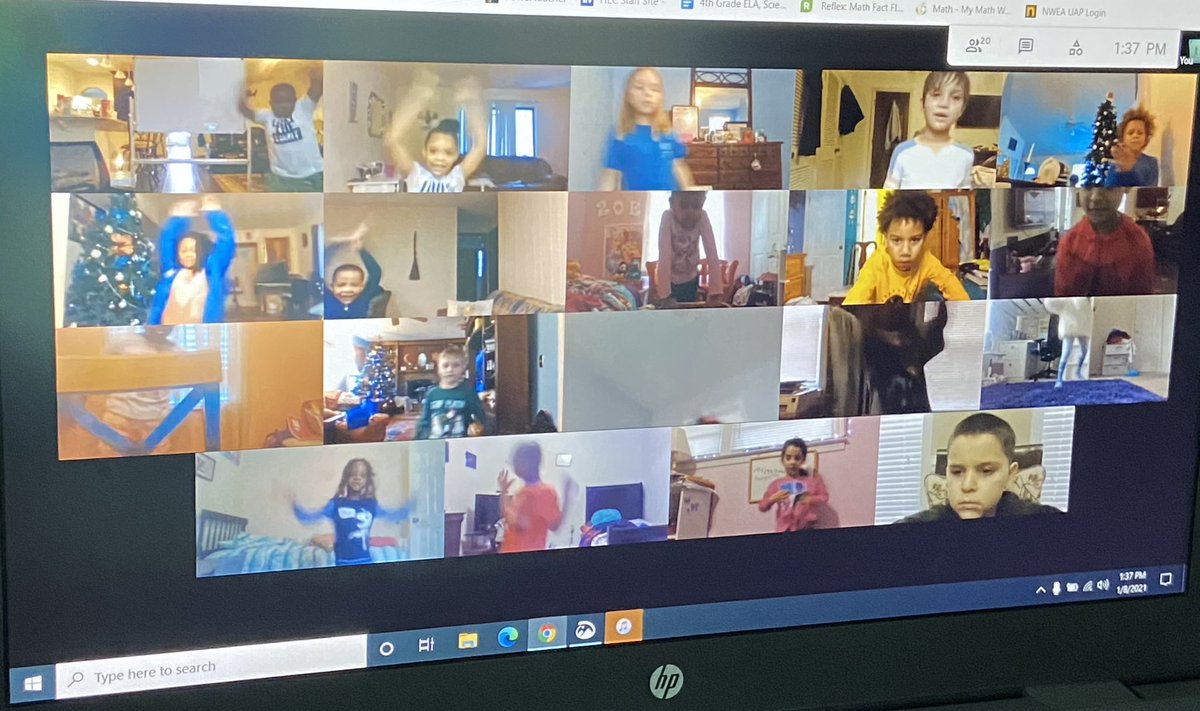 CastellsClass's tweet photo. Dancing during #FunFriday @LexRich5Schools @hecorleyelem #PrideIn5 #TeachIn5 #FIVEin5 #D5 https://t.co/51EMqRRSvc