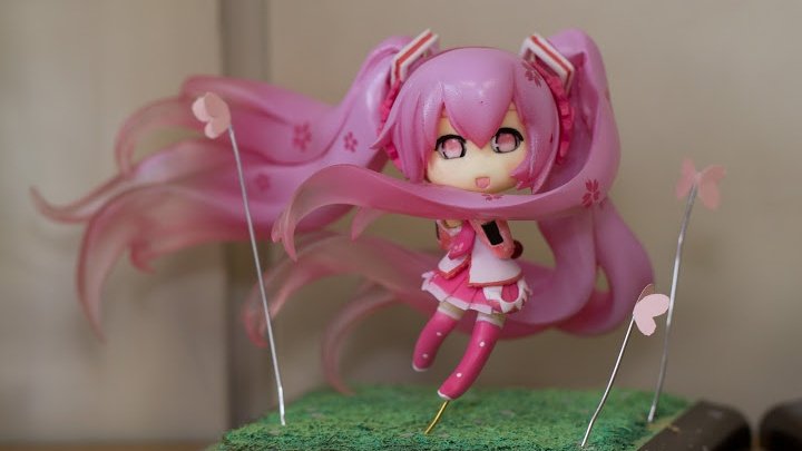 here we have another sakura miku garage kit by arti gate!!