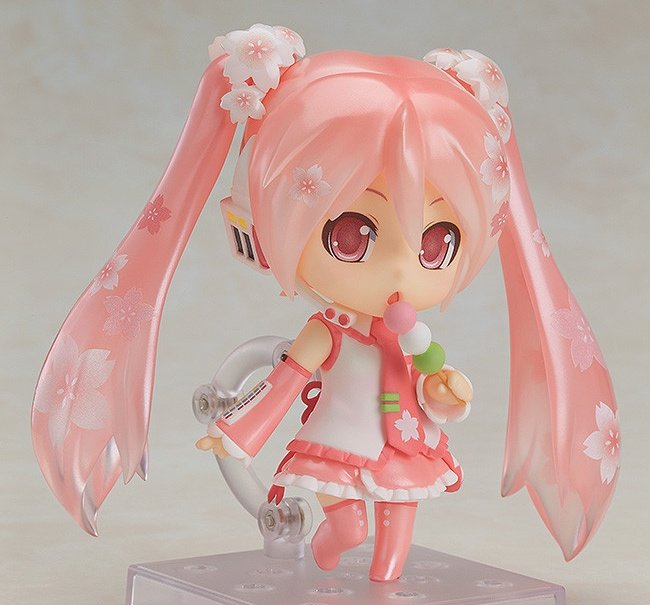 and finally, we have the sakura miku bloomed in japan nendoroid!!