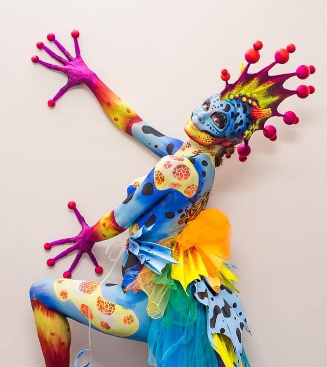 #thistimelastyear
Image @suzie_mcfadzean
#Model @sunniedaze020
#bodyart and #headpiece by @brushstrokesbodyart
#glastonburybodyartfestival #glastonbury @normalforglastonbury #UV #toxic #toxicamphibians #artoftheday #artist #artistsoninstagram #photooftheday