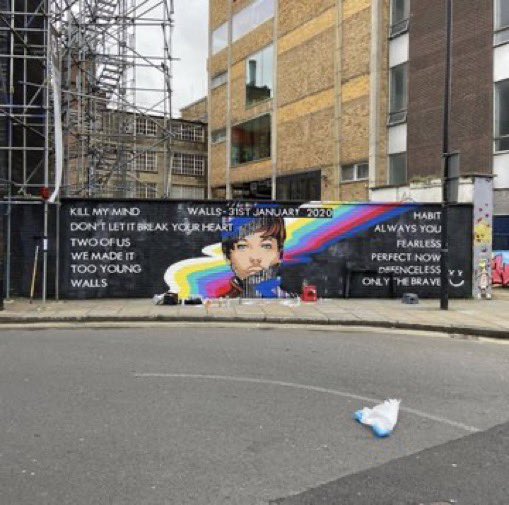 thought i made it obvious; one direction; a necessary thread