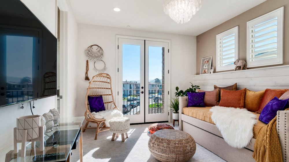 NewParkLiving's tweet image. We’ve finally closed the book on 2020, and many of us have never felt more desperate for a fresh start. If you're looking to do a design overhaul, here are some thoughts on what could be the biggest home trends of 2021. buff.ly/3p0oqcq #newparkliving #2021designtrends