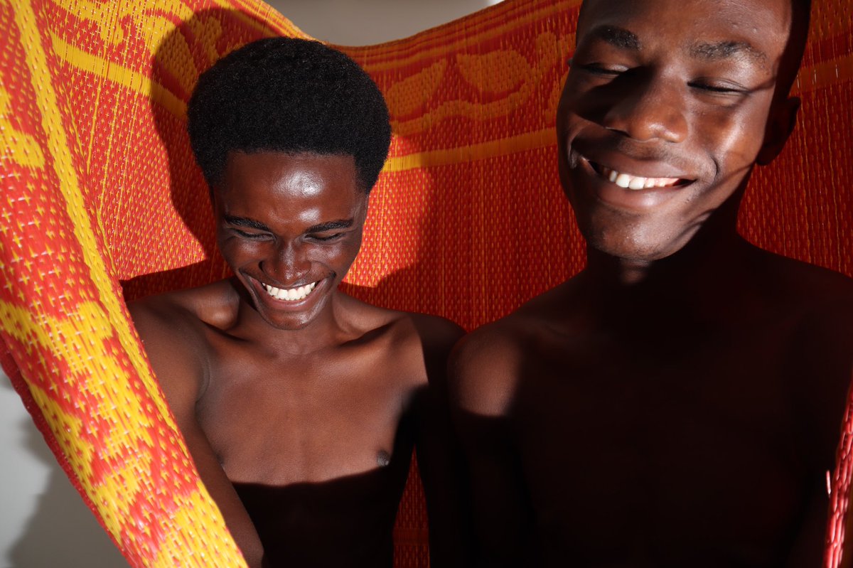 godwin_okoruwa's tweet photo. LAUGHS photographed by me
#photographbyGDWN #byGDWN
models OBA, VICTOR, EBENEZAR, JAMES & JOHN of @ledmodelmgt https://t.co/jRzv6llfCj