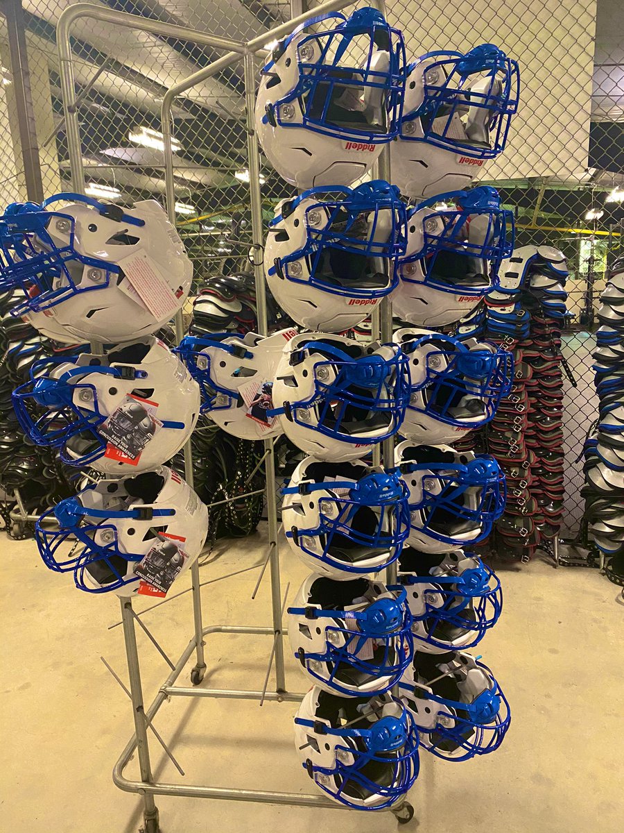 Bobby Evins tweet media