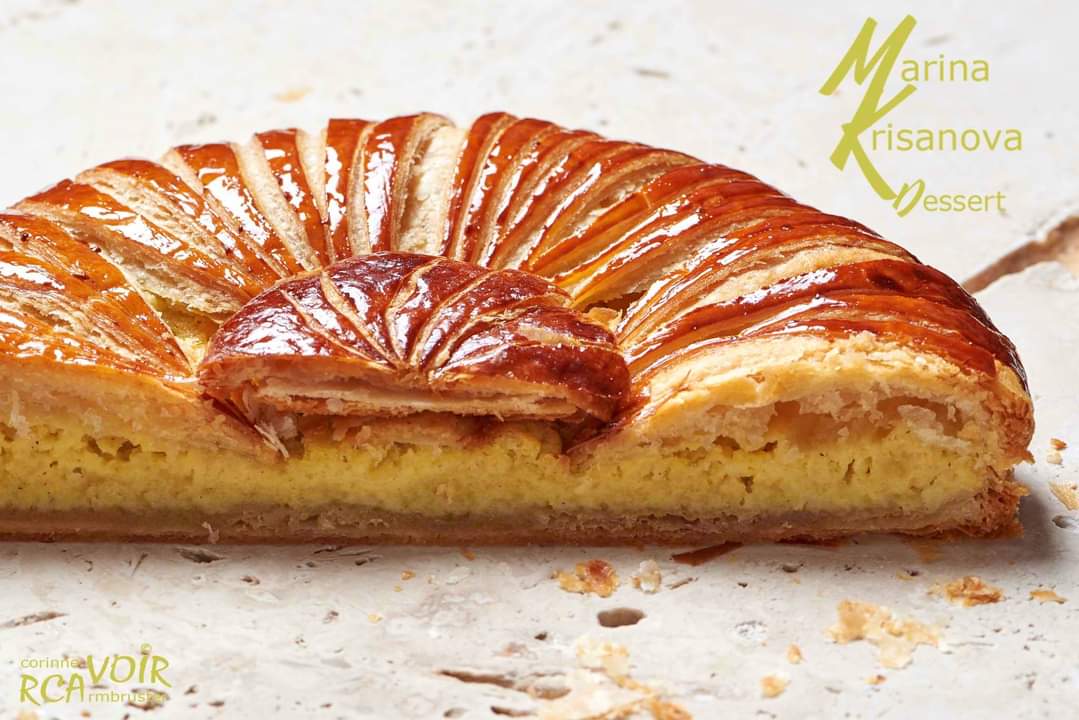 AlsacePrestige's tweet photo. LA GALETTE DES ROIS À LA FRANGIPANE
Qui sera le roi ou la reine de la journée ?
🔹 À tous les gourmands et gourmandes, découvrez la recette de la galette des rois à la frangipane, pâte feuilletée inversée et l'ordonnancement.
https://t.co/RlaHNWZYbF
MK Dessert - Marina Krisanova https://t.co/52yoa1CBsv