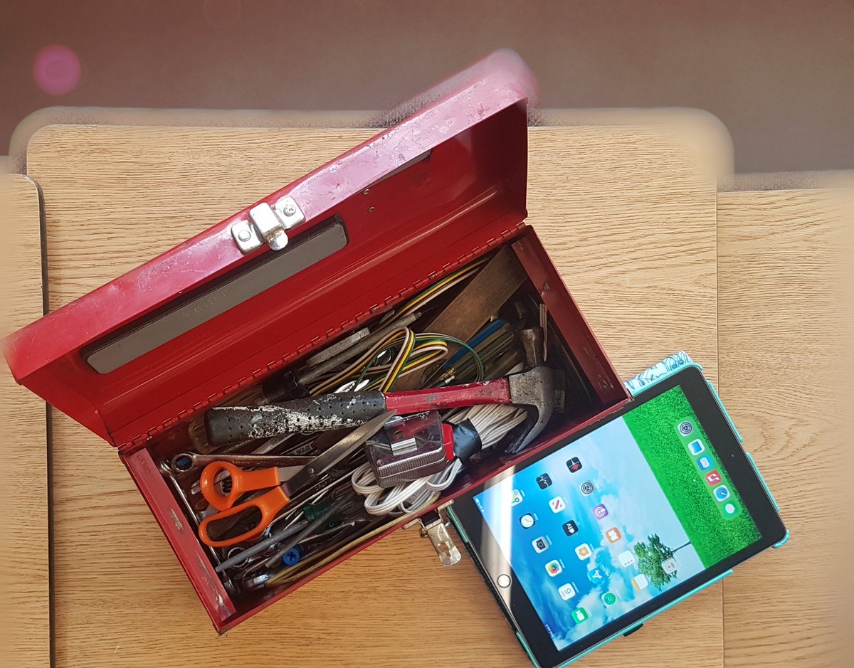 SilverdaleLib's tweet photo. This week our K/1 #adst class shared their knowledge of handtools, explored how tablets are like toolboxes and starting learning how to navigate the #techtools available on our school iPads #appliedskills #appliedtechnologies #corecompetencies https://t.co/nVMog131LT