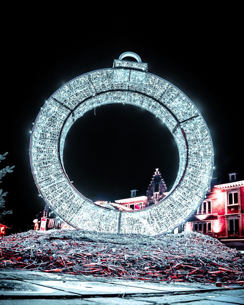 NicoMarcq's tweet image. See you Next Year ! 👋 
🎅🏼 🎄 🎁 ❄️ 🦌 
.
.
#monnordenor #france_focus_on #bitsofbuildings #travelandleisure #cntraveler #theweekoninstagram  #hellofrom #hello2021 #hellofrance #hello_worldpics #hello_cities #theprettycities #bestcitybreaks #thefrancophiles #streetineurope