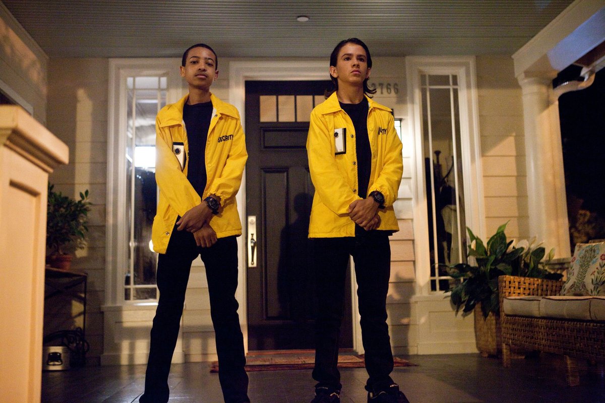 RChavez2015's tweet photo. These two kids from Project X could’ve done a better job guarding the Capitol https://t.co/GIO21lx9Bi