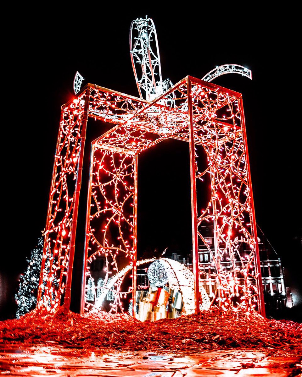 NicoMarcq's tweet image. May this year 
be our Greatest Gift 🎁 
-
Que cette année 
soit notre plus beau cadeau 🎁 
See you Next Year ! 👋 
🎅🏼 🎄 🎁 ❄️ 🦌 
.
.
#monnordenor #france_focus_on #bitsofbuildings #travelandleisure #cntraveler #theweekoninstagram  #hellofrom #hello2021 #hellofrance