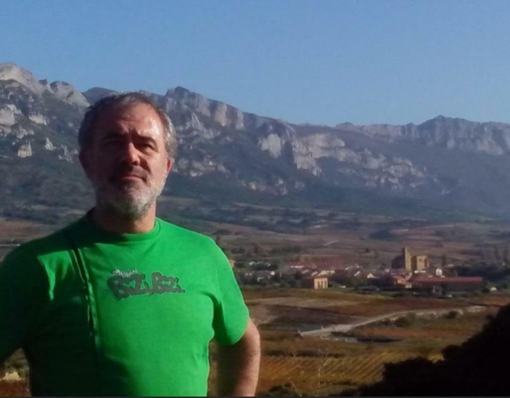 ArnaldoOtegi's tweet photo. Gaur bapatean joan zaigu Niko Fuentes. Ohore bat izan da gure herriaren askatasunaren aldeko borrokan zu ondoan edukitzea. 

Besarkada handi bat Arabar Errioxako kideei eta lagunei eta bereziki Nikoren senideei.

Irabazi arte! https://t.co/HXdk6rEWOB