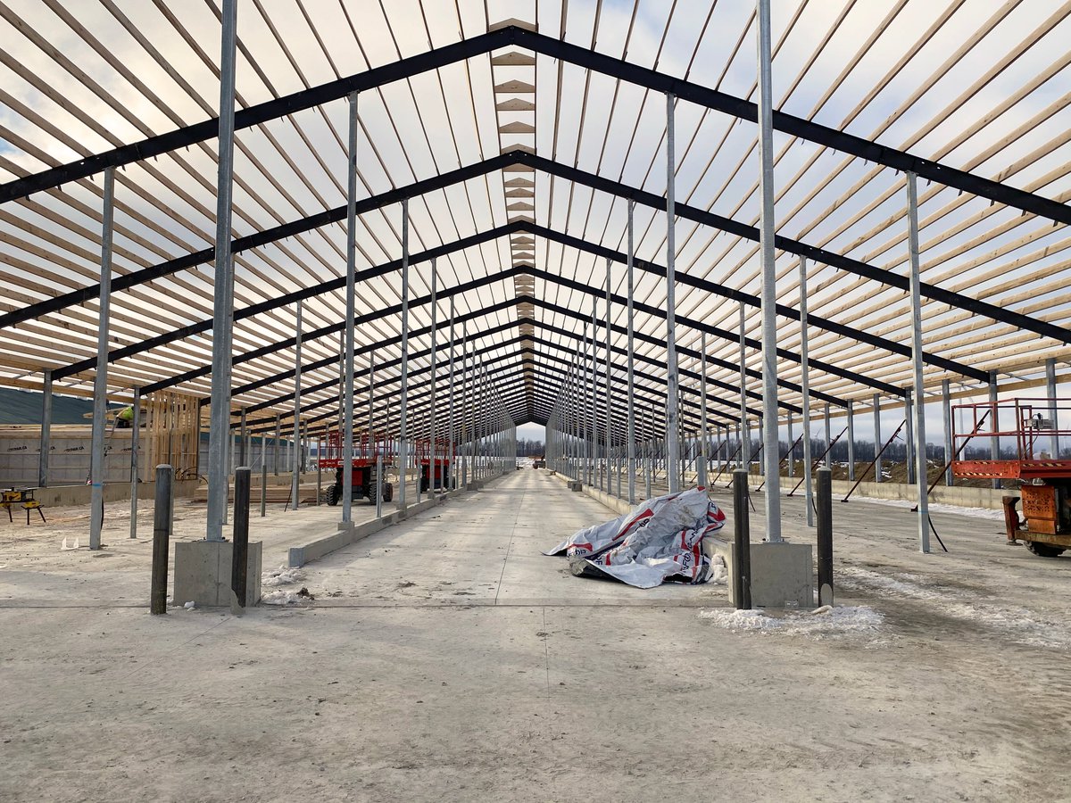 dairylanesystem's tweet photo. It was a BIG week getting the DLS Structure up at Van Engelen Dairy Farms!
 
#DLSdairy #DLSstructure #dairyfarmers #dairyfarming #dairycows #dairy #agriculture #milk https://t.co/h41Kg9WfVU