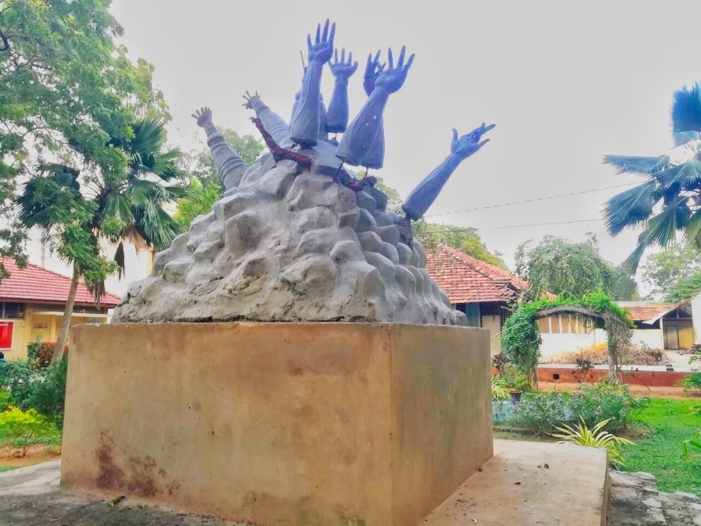 TamilGuardian's tweet photo. Canadian politicians condemn attempts at removing Jaffna University's Mullivaikkal memorial @gary_srp @patrickbrownont @iHarkiratSingh
 
https://t.co/7XPX6GQ6Qh #SriLanka #JaffnaUniversity #Mullivaikkal #Genocide https://t.co/r7RWod3SB3