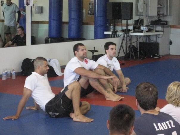 mrdONtweeter's tweet photo. @ShogunRua Still a fan and always will be.   Thanks for coming to KC to teach the seminar many years ago!   You’re the best bro! https://t.co/P7TUJ2MlNg