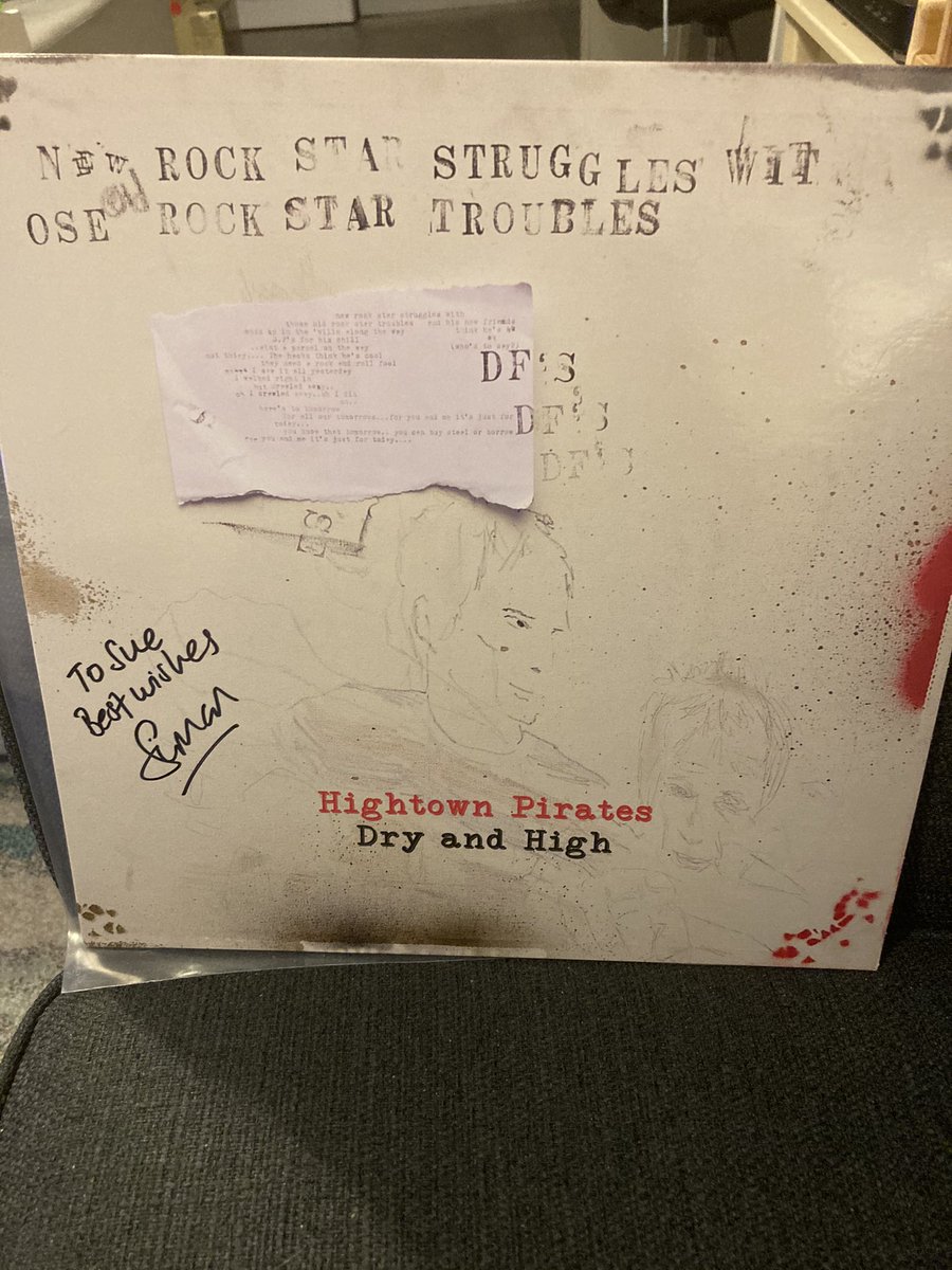 First get yourself a copy of this vinyl, then listen to everything else they have done, you won’t regret it! Brilliant! Thanks @HightownPirates for my vinyl that got here safe &amp; signed 👌
#hightownpirates #dryandhigh #vinyl #alloftheabovenextonvinyl 🤞
