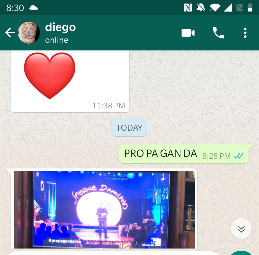 pataterna's tweet photo. @welikeduel io a Dublino, mio fratello a Napule. Se guardiamo entrambi #propagandalive non siamo poi così lontani . Daje de Var Diego ooooo! https://t.co/D5ZxTAaAjy