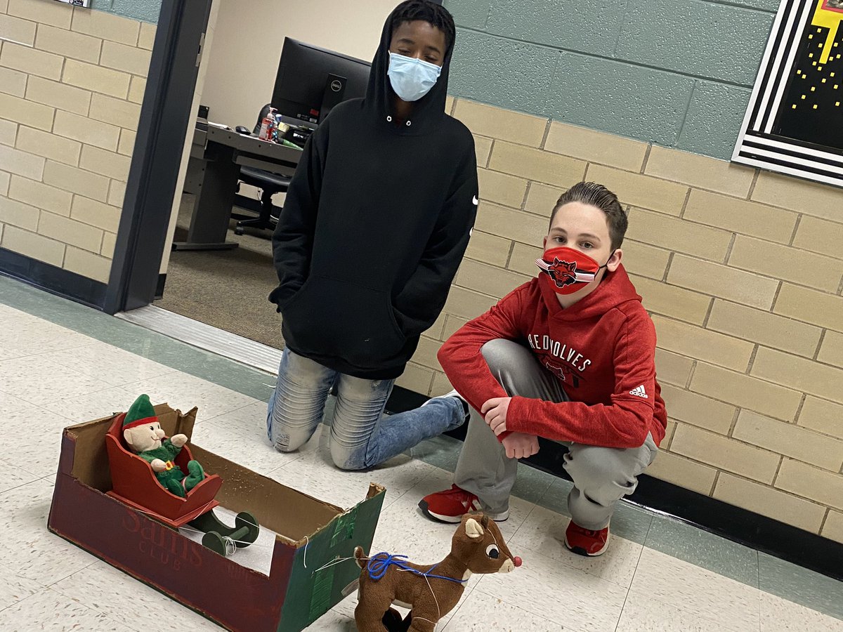 claytonmry's tweet photo. Part 1 of our parade! Students created floats based on a song/movie that moved &amp; displayed creativity. Winning team gets lunch on me! #caneclassroom https://t.co/evls2YGUm0