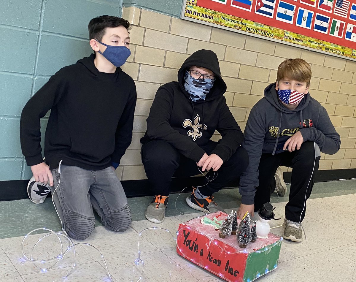 claytonmry's tweet photo. Part 2 of the parade! Students did great jobs on finding ways to make the floats move! #caneclassroom https://t.co/rN0vWXJ98A