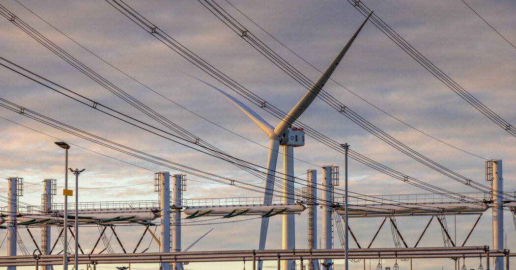 iOwnAdvisors's tweet photo. A Monster Wind Turbine Is Upending an Industry | Stanley Reed |  https://t.co/u1nxjmuoBG https://t.co/XOdpqckwso