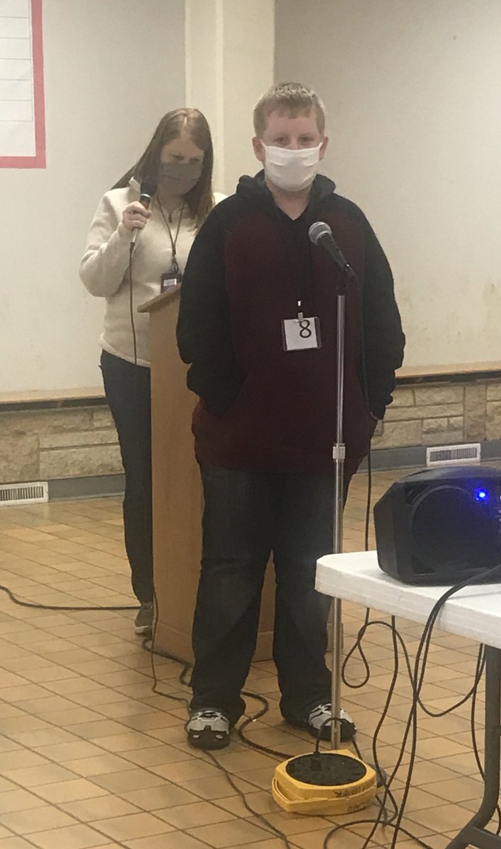 Huskylearner's tweet photo. Mrs. Ahrens moderates the 5th grade Spelling Bee. See it live on Facebook @HowardGI @WesemansHuskies @RobMicek https://t.co/0a74T62g8H