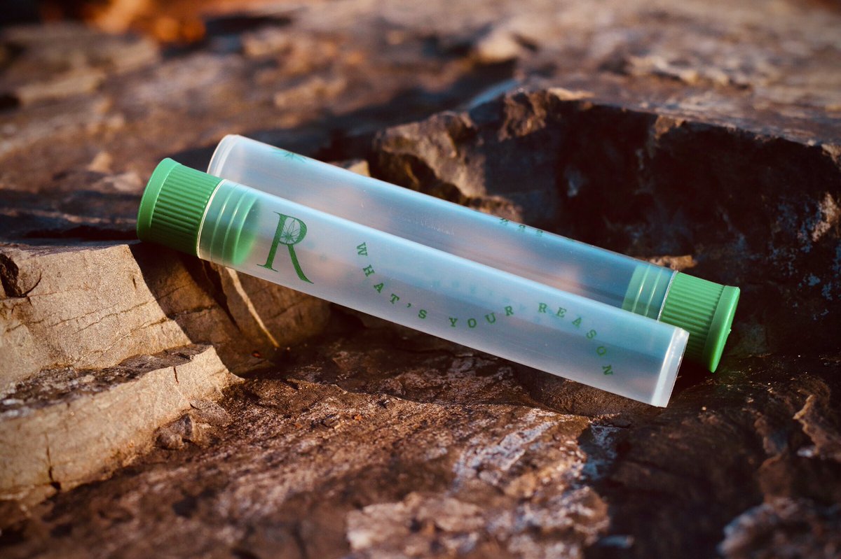 thereasonstore_'s tweet photo. Happy Friday!!! Make sure you check out our Elevate Collection on our website. We have the Reason lighter, grinder card &amp; branded doob tubes. #reason #thereasonstore #cannabis #lighter #grinder #doobtube https://t.co/FT82QmknJZ