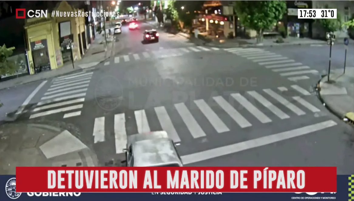 ⭕ #ALERTA 

DETUVIERON AL MARIDO DE CAROLINA PIPARO

Juan Ignacio Buzali fue detenido y le imputaron el delito de tentativa de homicidio. Quedó alojado en la DDI. La fiscal Eugenia Di Lorenzo lo indagará el sábado