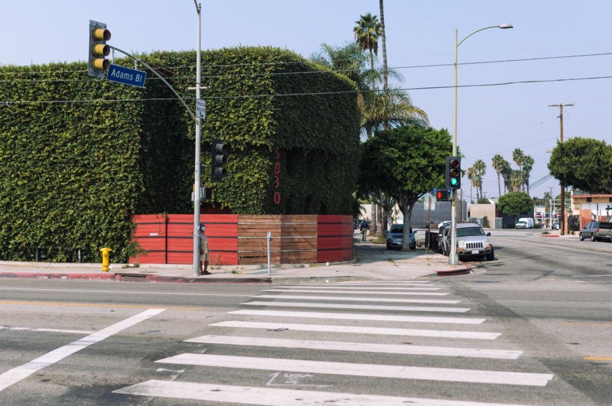 LADOTofficial's tweet photo. We want to hear from you! What changes do you want to see in Adams Blvd? We’re proposing a lane reconfiguration, bike lanes, new crossing opportunities, and signal upgrades to make a safer Adams Blvd! Let us know your input here: https://t.co/QcLNSBY6gP #AdamsSafetyProject #LADOT https://t.co/8HyU651VbQ