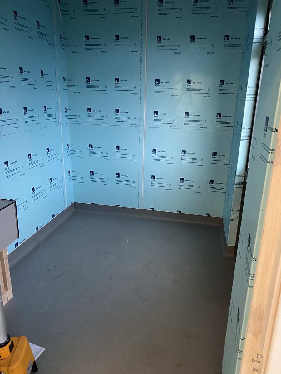 36_degree's tweet photo. Ongoing #project for one of our clients up in Dunfermline. @AltroFlooring walkway to floors and #whiterock to the walls. Looking forward to cracking on with it next week. #flooring #wallcladding https://t.co/AvuaftkYnC