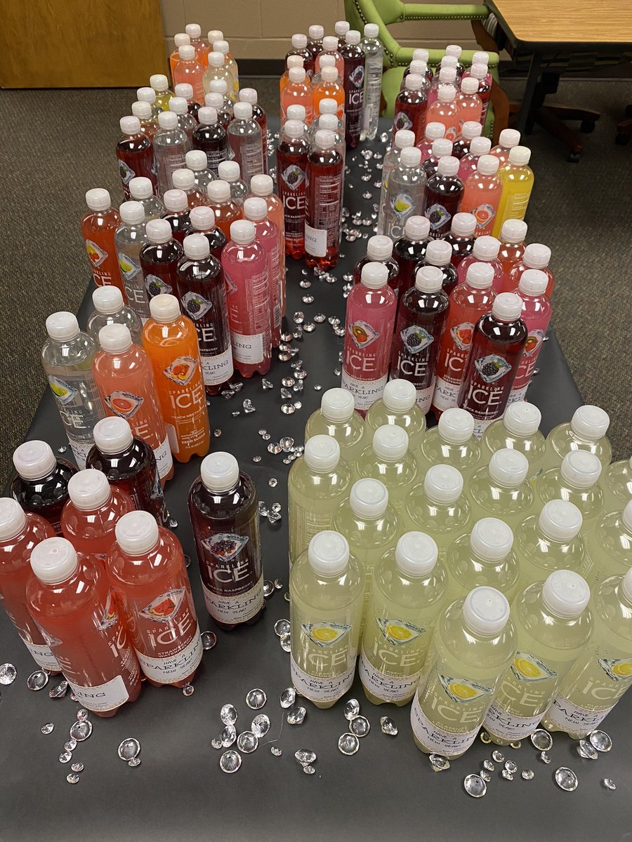 Kempcougars's tweet photo. Because a teacher can never have too many Expo markers, and because @Kempcougars staff sparkle and shine each and every day!#TogetherWeShine https://t.co/AWTKHBZwu0