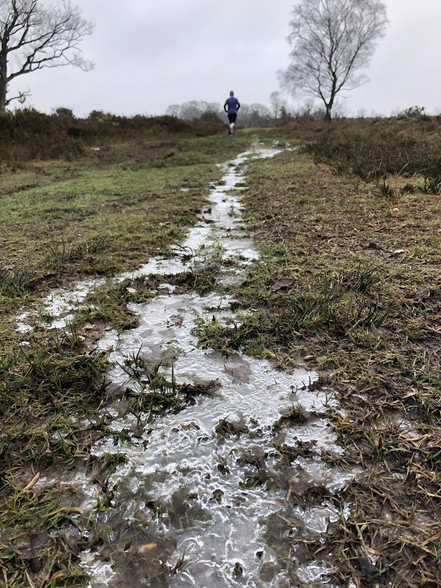 boxpr_lou's tweet photo. Cold out there today! #running #exercise #exerciseonceaday https://t.co/exjk9HZF9x