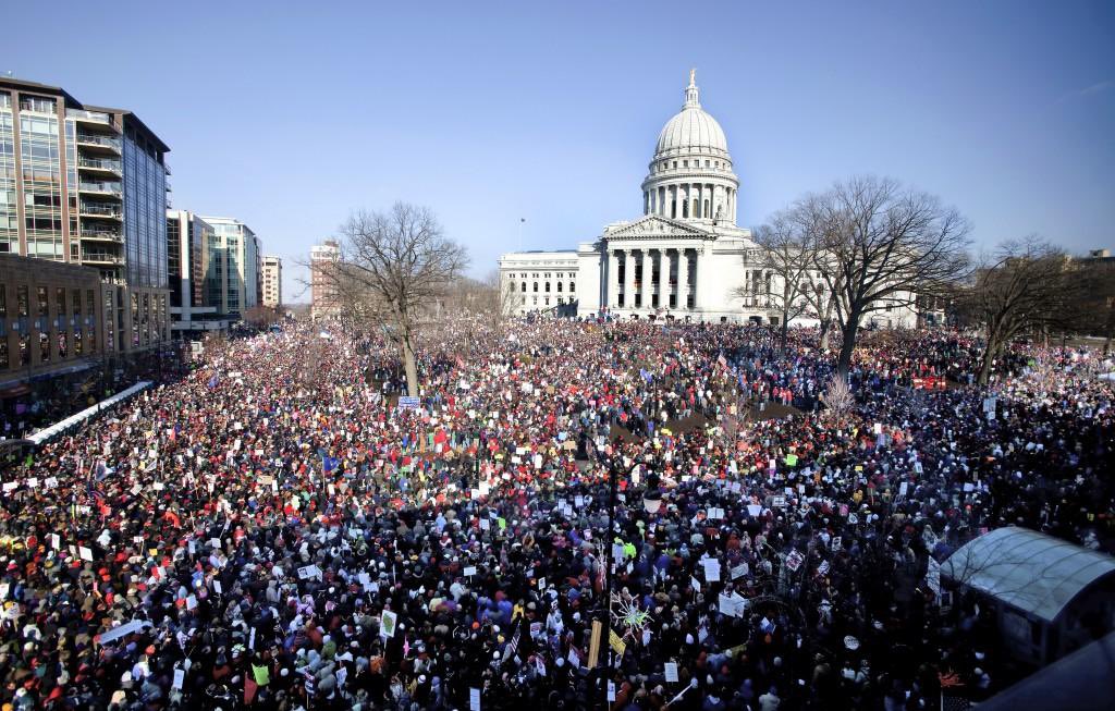 ScottWalker's tweet photo. In 2011, 100,000 occupied the Wisconsin Capitol and square. They defied law enforcement and took over the building. 

Riots and violence are never the answer! https://t.co/Iihg2gCsAH