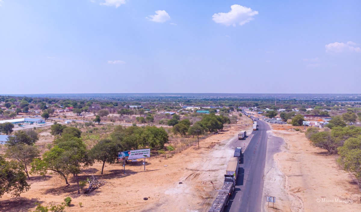 UnpluggedBW's tweet photo. Next time you think “my job is the worst,” consider these cross-border truck drivers, who traverse country to country to deliver goods for human sustenance, at times for low pay. Hopefully, with the #KazungulaBridge nearing completion, normality will prevail. #botswanaunplugged https://t.co/E4fCEZf7vB