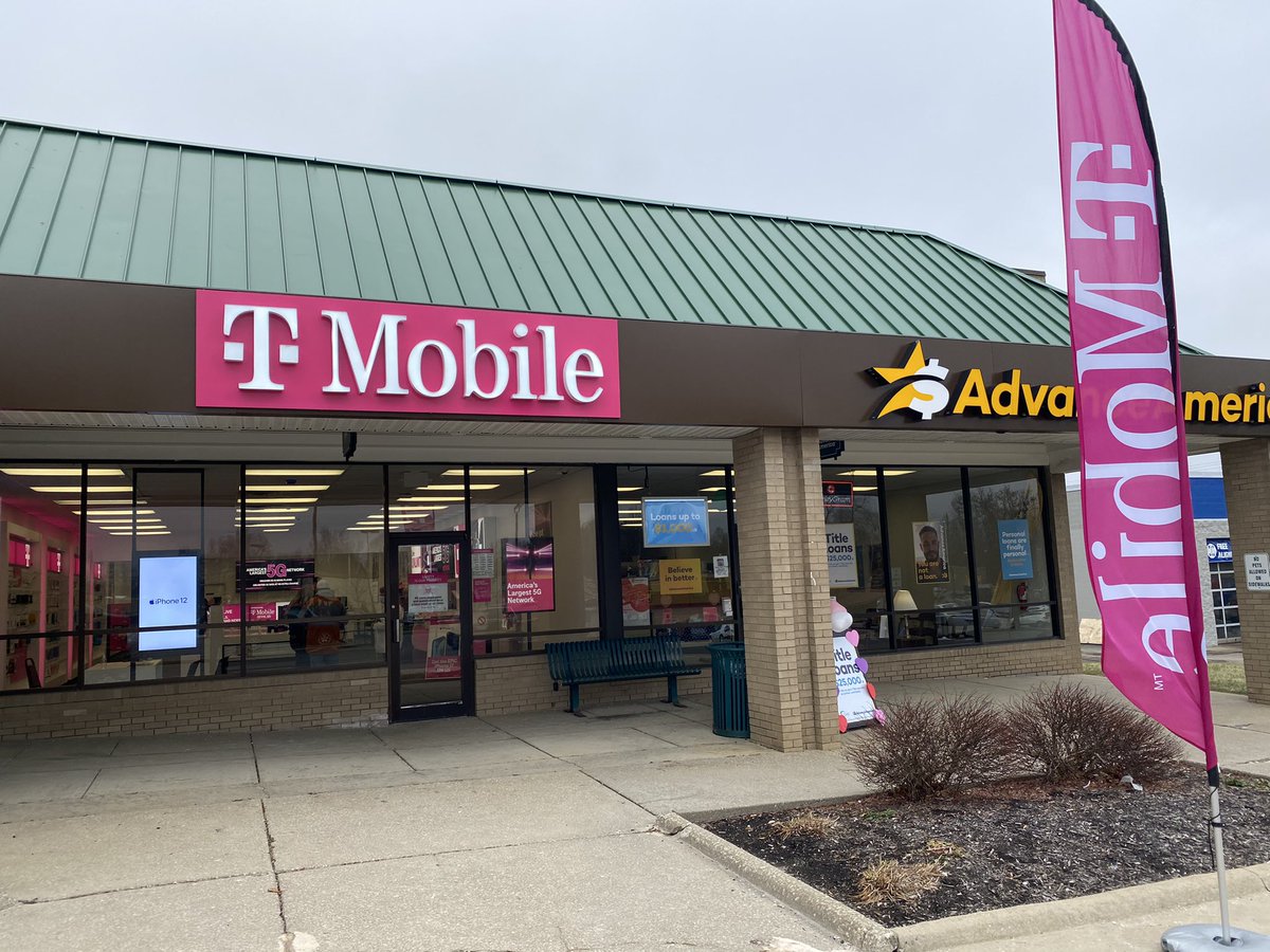 Damn that sign looks good at our Mansfield, OH  store! <a href="/wderrickindy/">William Derrick</a> @ByrnesShawn <a href="/TracyNolan_/">Tracy E. Nolan</a> #unleashtheeast