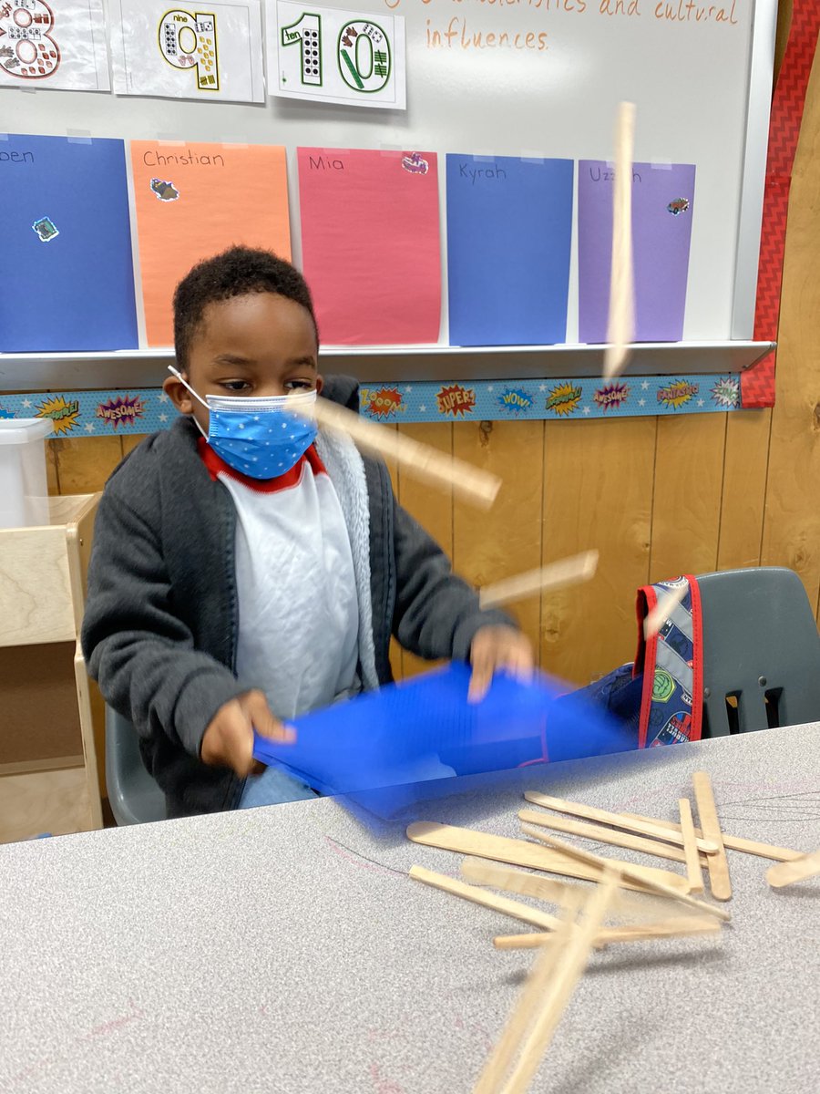 GarzaClass's tweet photo. We read the three little pigs story and decided to draw the different houses. Afterward, we pretended to be the big bad wolf and used a folder to blow the wood house down that we made from popsicle sticks! #StoryLearning #MaterialWork #PreKBuilds https://t.co/xRowcY8axh